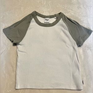 Aritzia TNA Coburn ribbed colour block baseball inspired cropped crew neck tee.